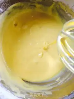 Make Ten-inch birthday cake step 2