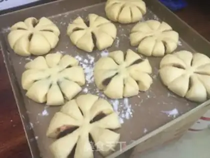 Make Flowers, bean bread step 9