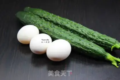 Make cucumber fried eggs step 0