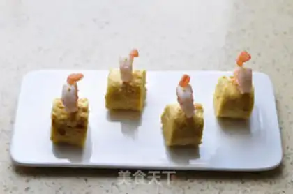 Make Shrimp egg rolls step 9