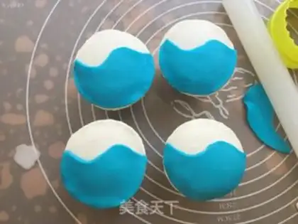 Make The ocean rolls sugar cake step 11