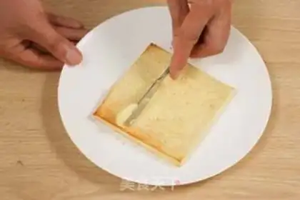 Make Apple cheese sandwich step 1