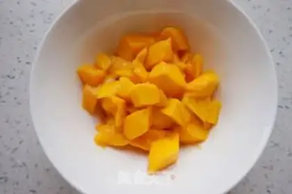 Make Ice-free mango ice cream step 0