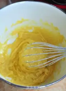 Make Lemon cupcakes step 3