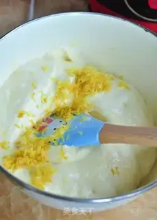 Make Lemon cupcakes step 5