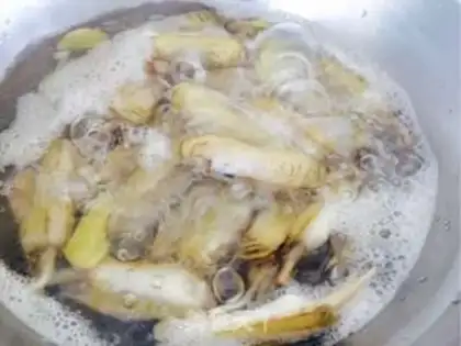Make The cold seaweed step 1