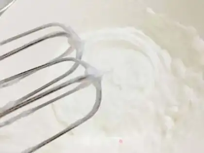 Make Zebra yogurt cake step 7