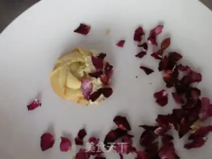Make Rose cookies step 10