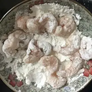 Make Pretzels, prawns step 1
