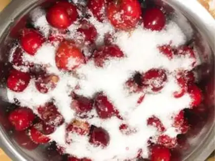 Make Cherry jam step 4