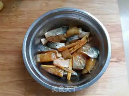 Make Spicy fish step 1