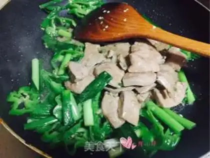 Make Garlic sprouts step 9