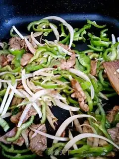 Make Spicy meat rice step 2