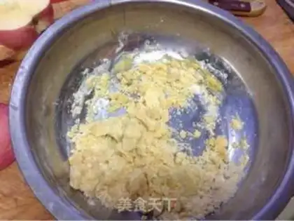 Make Apple roses step 1