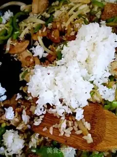 Make Spicy meat rice step 3