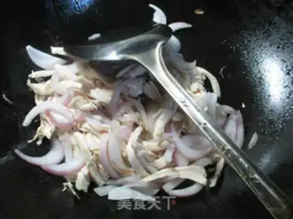 Make Onion fried chicken chest step 2