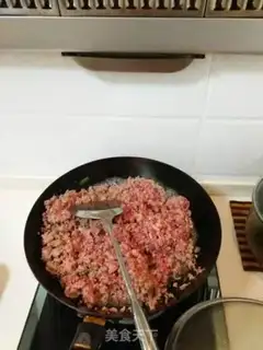 Make Spicy beef sauce step 0