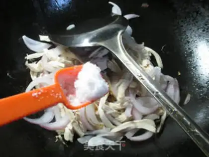 Make Onion fried chicken chest step 4