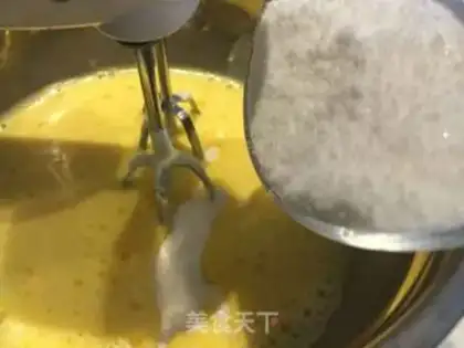 Make Japanese Nagasaki cake step 3