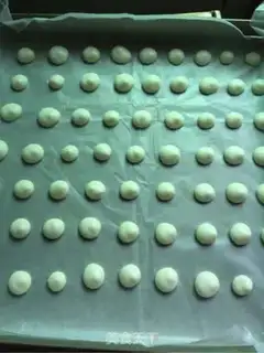 Make Cake rolls with red velvet step 7
