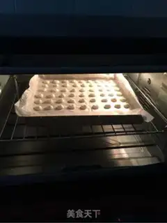Make Cake rolls with red velvet step 8