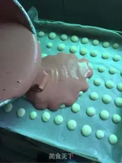 Make Cake rolls with red velvet step 10