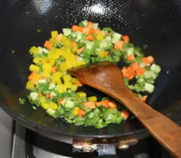 Make Soy curry ham rice step 7