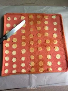 Make Cake rolls with red velvet step 14