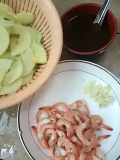 Make Cumber shrimp step 1