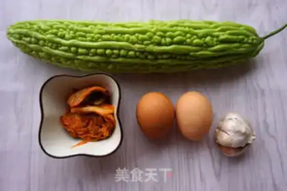 Make Spicy cabbage eggs for the bitter step 0