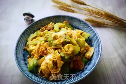 Make Spicy cabbage eggs for the bitter step 4