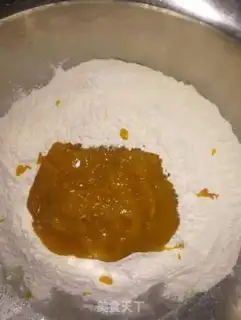 Make Rose buns step 2