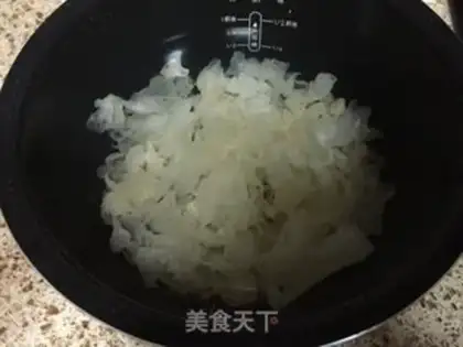 Make Silver ear lily soup step 4