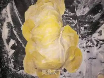 Make Rose buns step 8