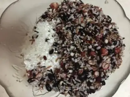 Make Five grains, small feet step 3