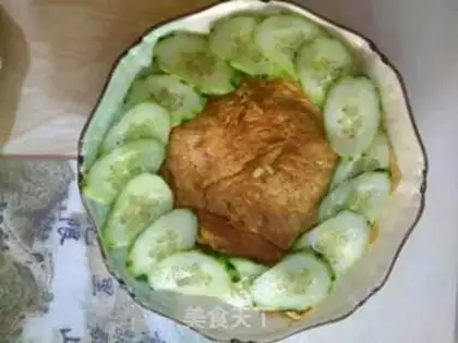 Make cucumber fried eggs step 7