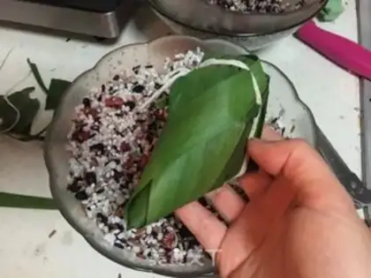 Make Five grains, small feet step 8