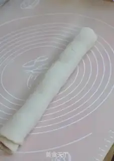 Make Potato red bean donkey rolls step 13