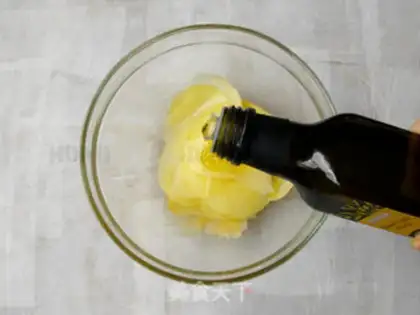 Make Cheese and rose and potatoes step 1