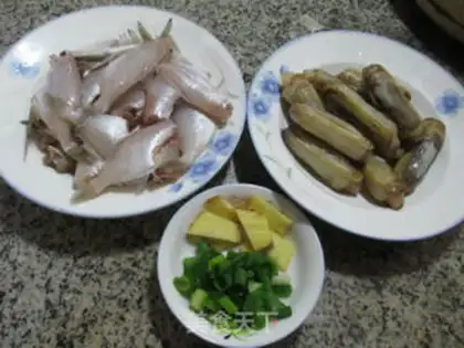 Make Scrambled rubber fish step 0
