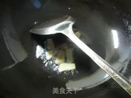 Make Scrambled rubber fish step 1