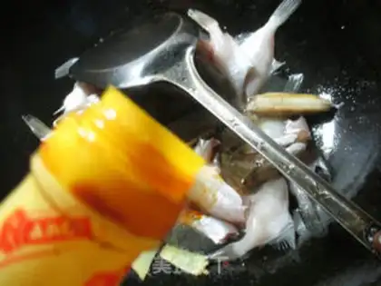 Make Scrambled rubber fish step 5