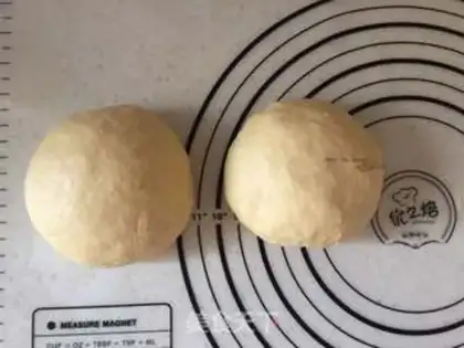 Make Meat pine bun step 4