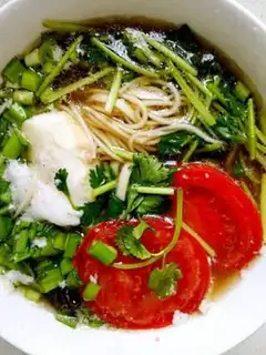 Make Green bean sprouts with hot noodles step 4