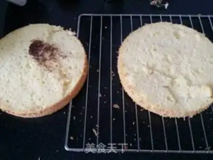Make Chocolate noodle cake step 1