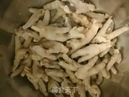 Make Sour chicken claws step 1