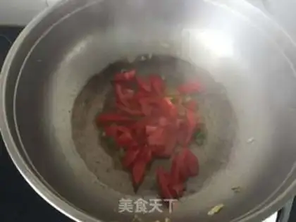 Make Tomato-mute fried eggs step 4
