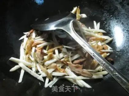 Make The mushrooms, the silk, the white step 3