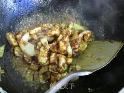 Make Curry potato chicken step 4