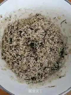 Make A wide swirl step 4